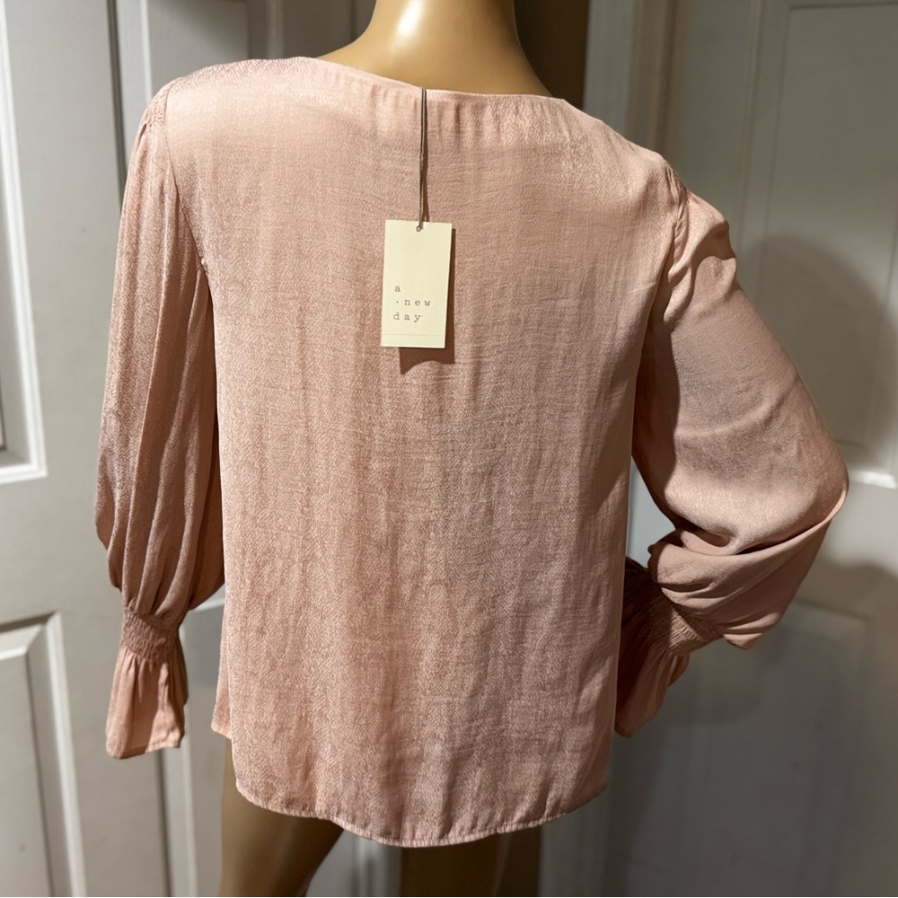 NWT A New Day Pink V Neck Smocked Sleeve Blouse Size Small - Picture 6 of 9